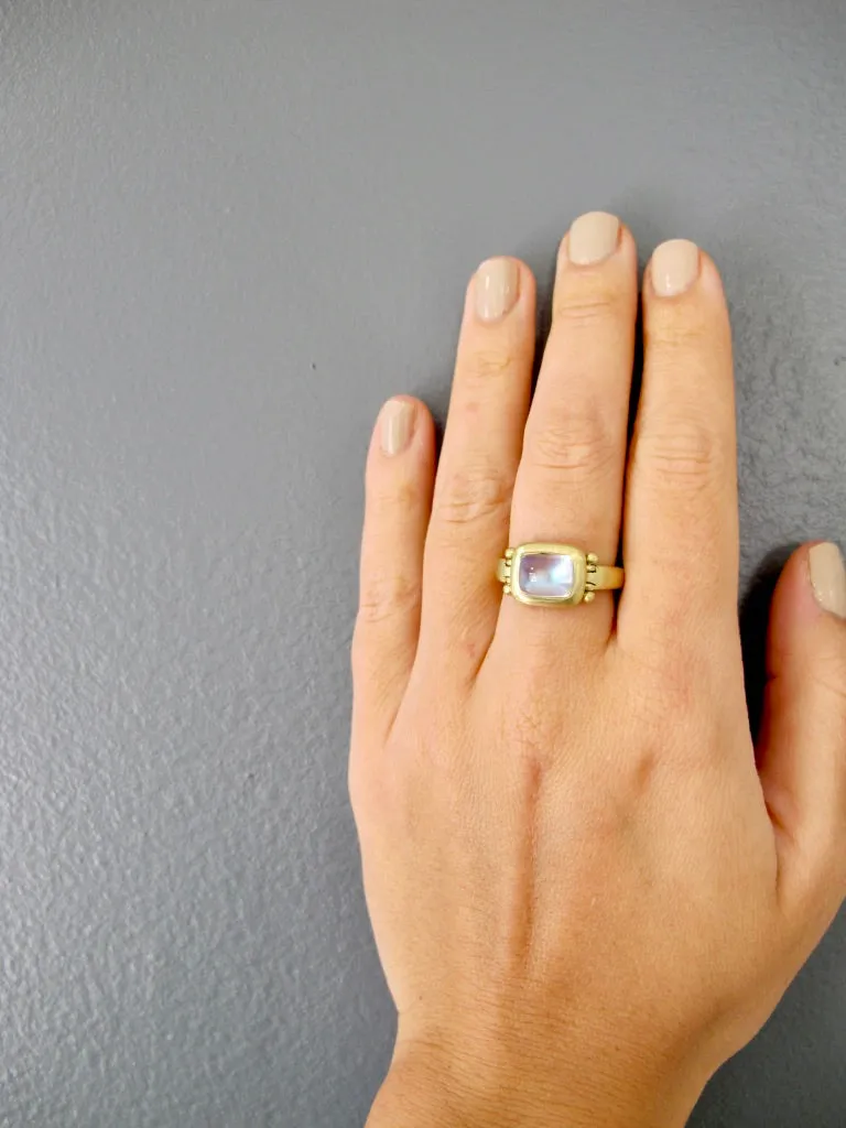 18 Karat Gold Hinged Rectangle Ceylon Moonstone Ring