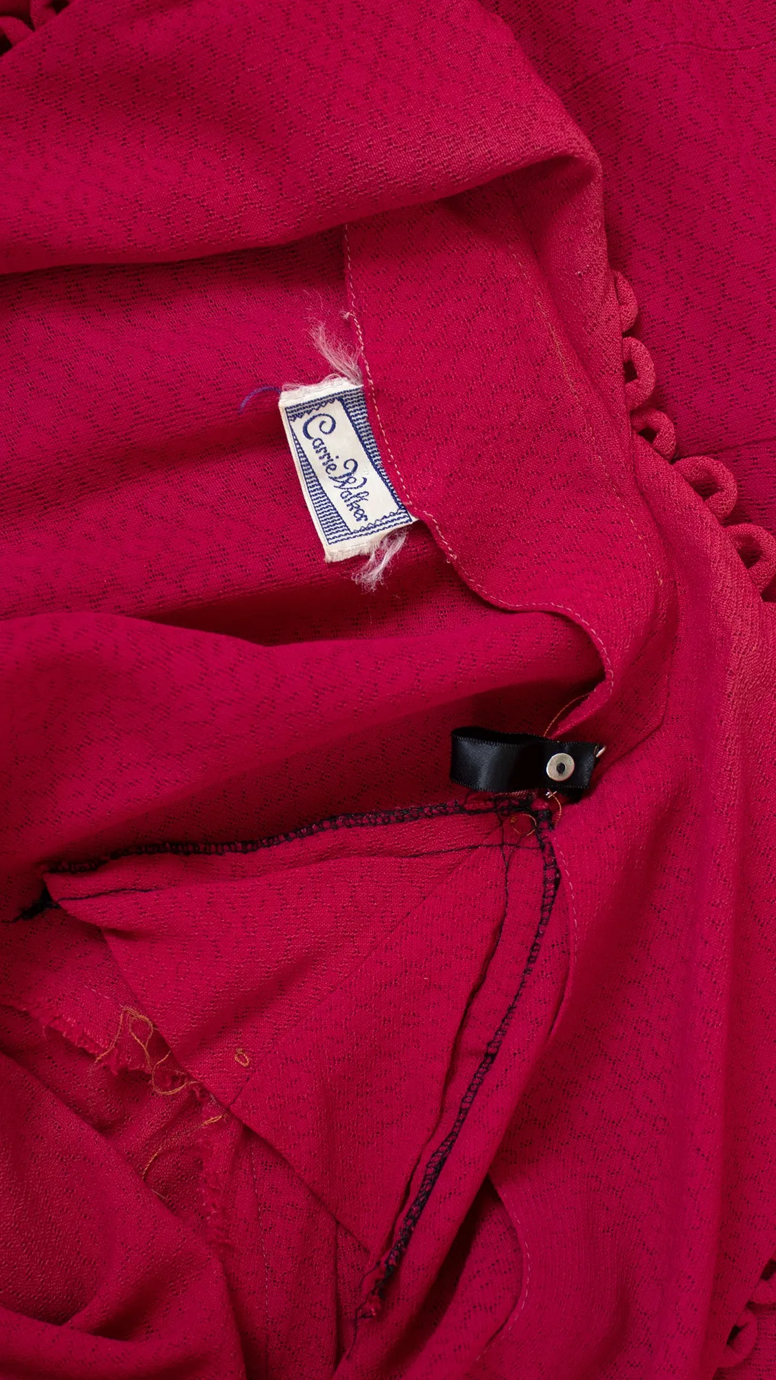 1940s Red Loop-Trim Lacy Shirtwaist Dress | medium