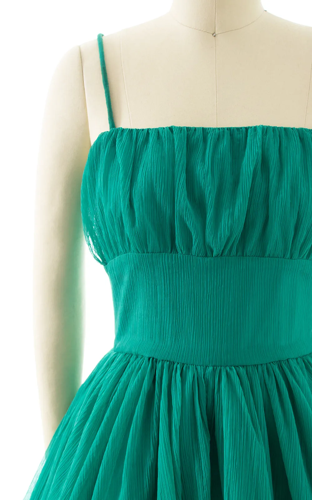 1950s Style Plissé Chiffon Party Dress | x-small/small