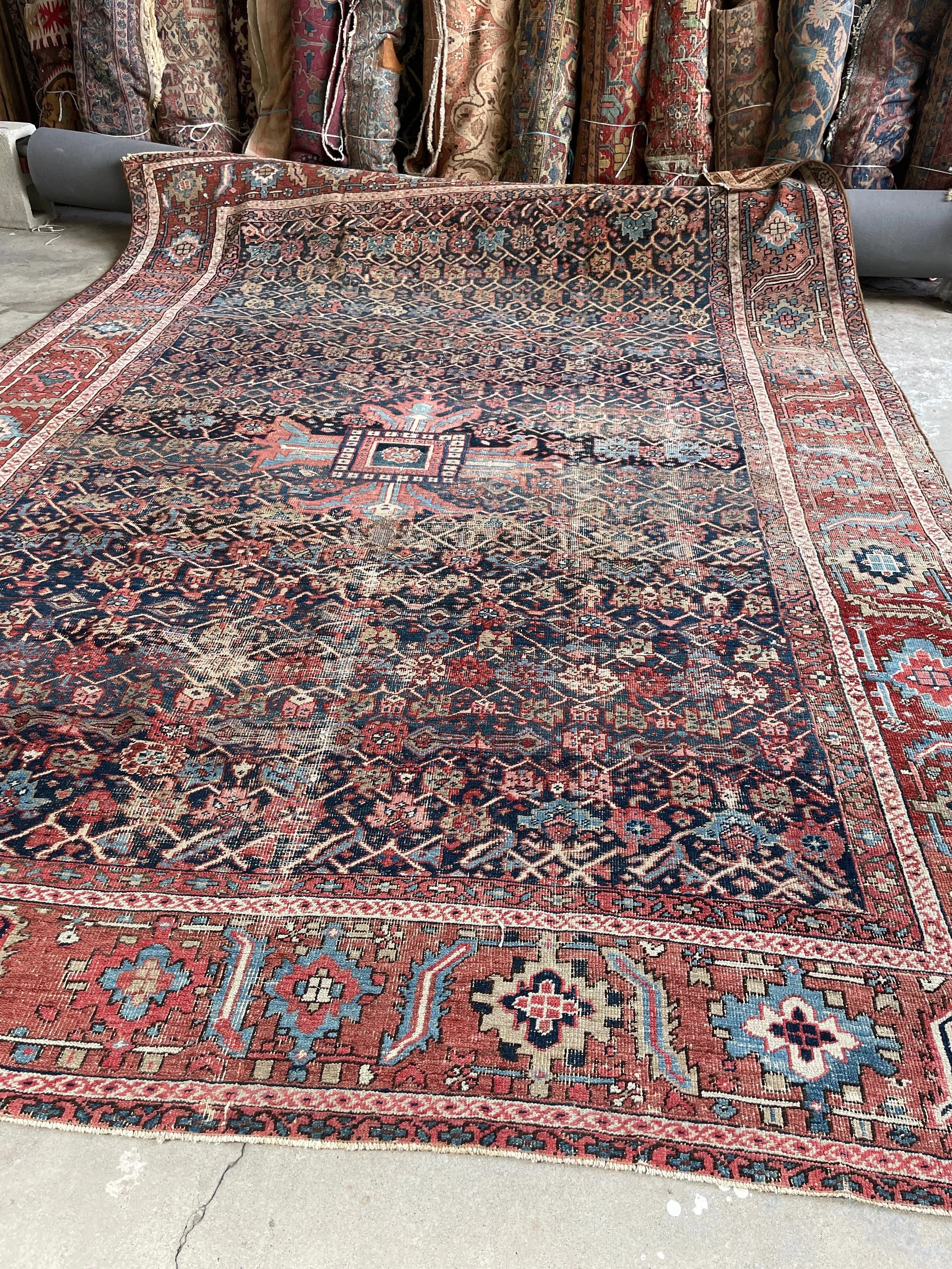 Antique Persian Heriz Rug / 9'5 x 12'7 Rug #2812
