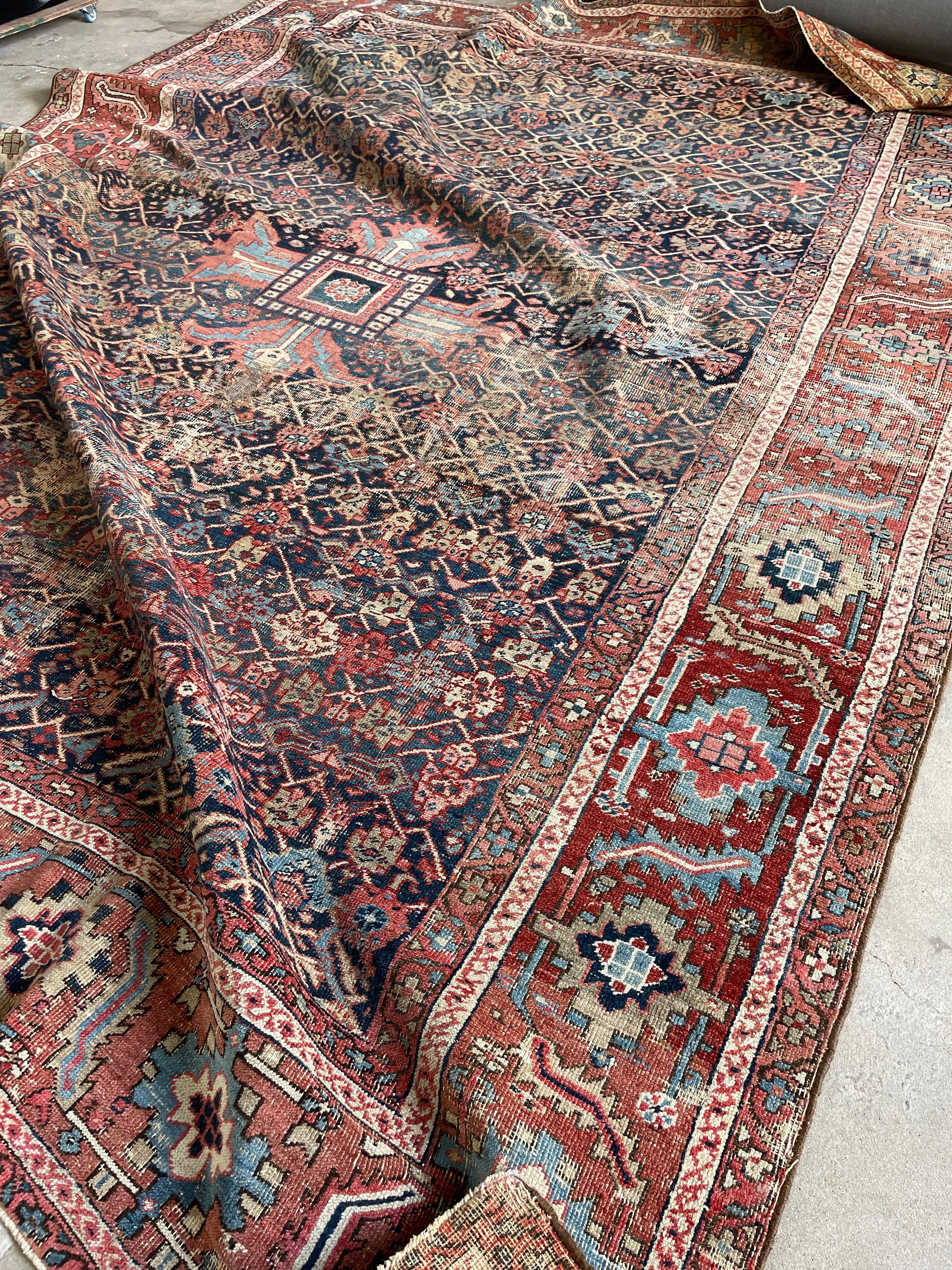 Antique Persian Heriz Rug / 9'5 x 12'7 Rug #2812