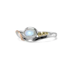 Banyan Oval Oval Moonstone Ring with Gold Fill Wire