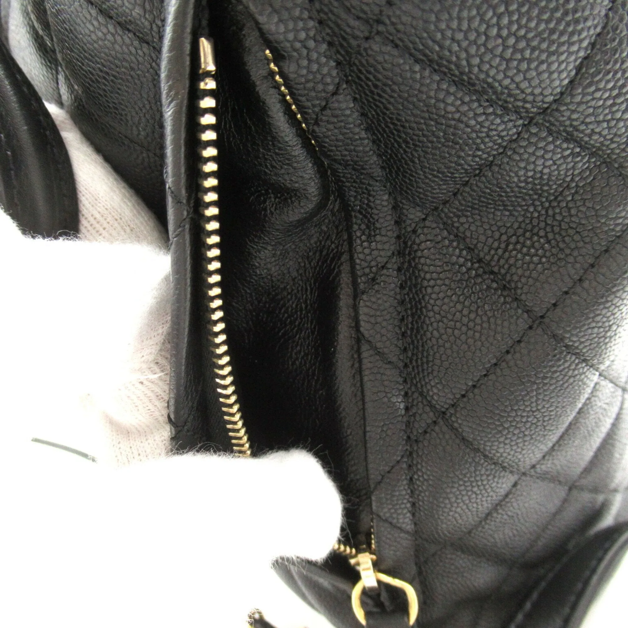 CHANEL CC Filigree Backpack
