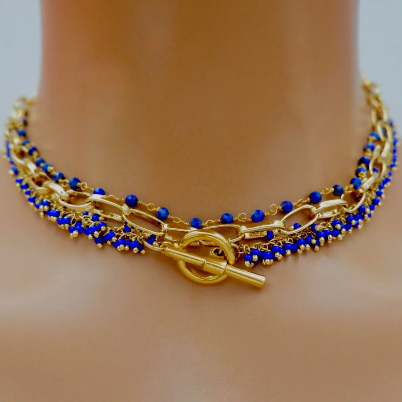 dainty lapis necklace