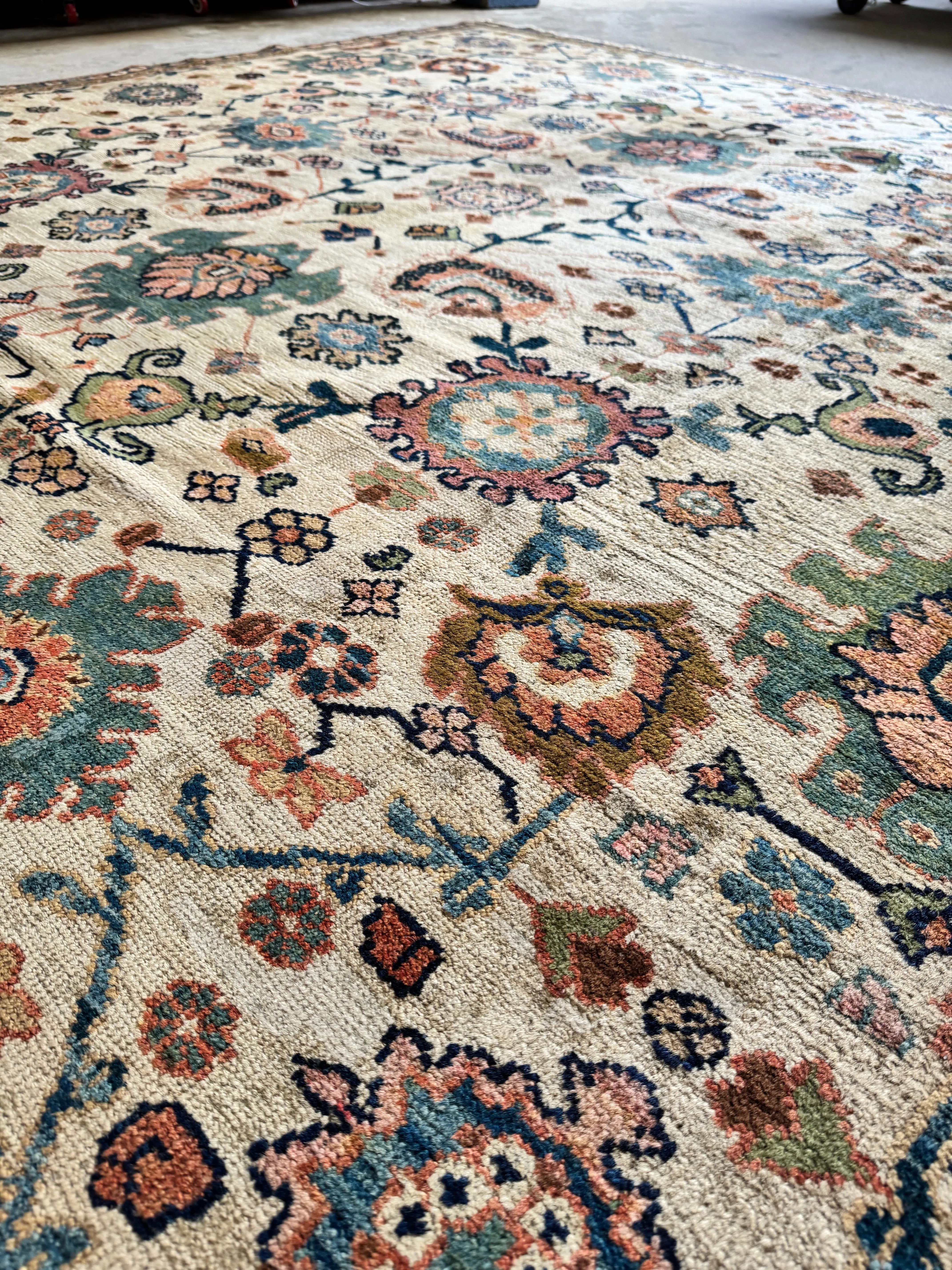 Large Antique Persian Ivory Rug / 7'9 x 10'1 Persian Mahal Rug #4023