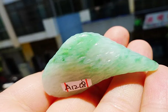 Natural Jade Rough Jadeite Raw (21g,4.6X2.5X1.4cm)