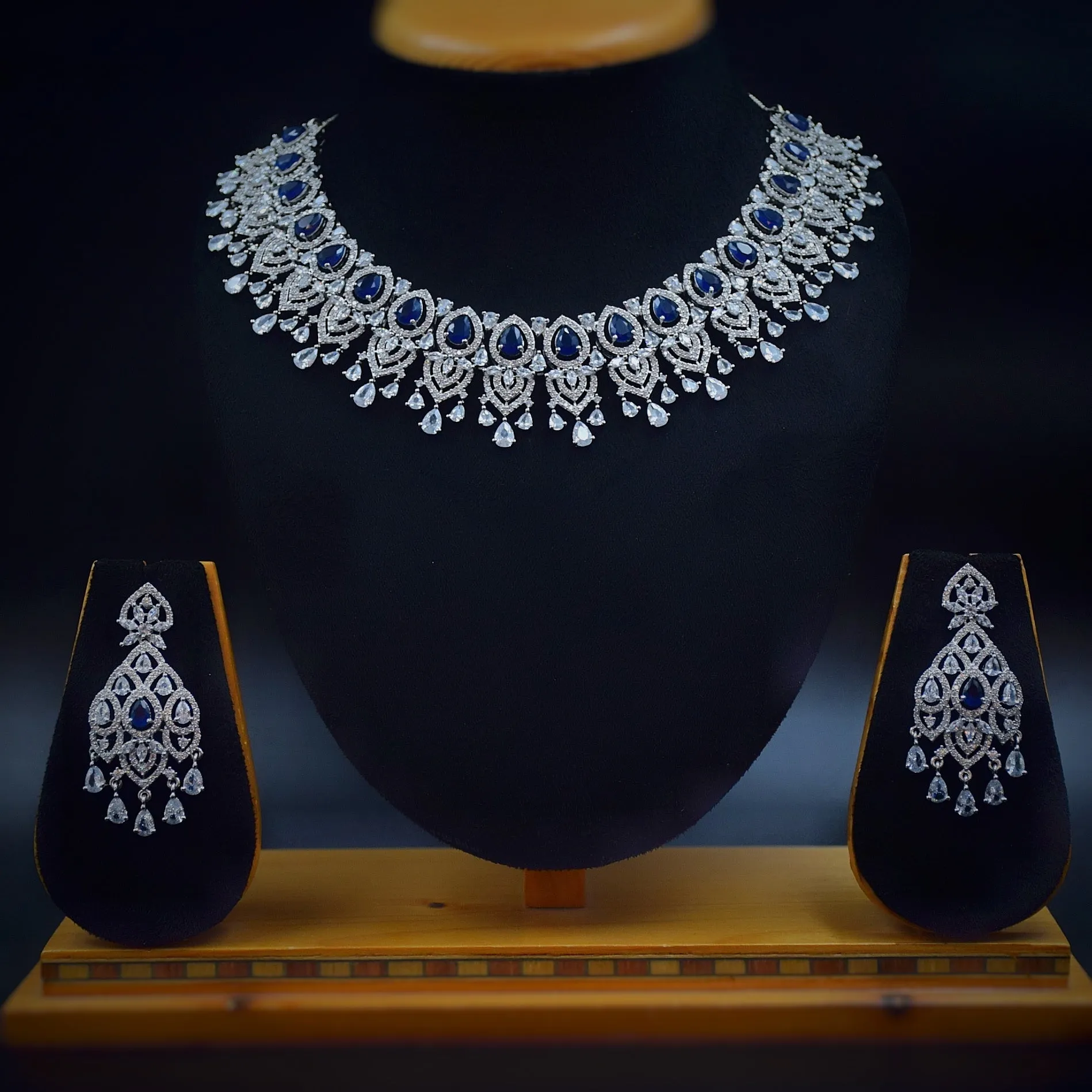 Round Neck Zircon/AD Necklace Set 3166-11