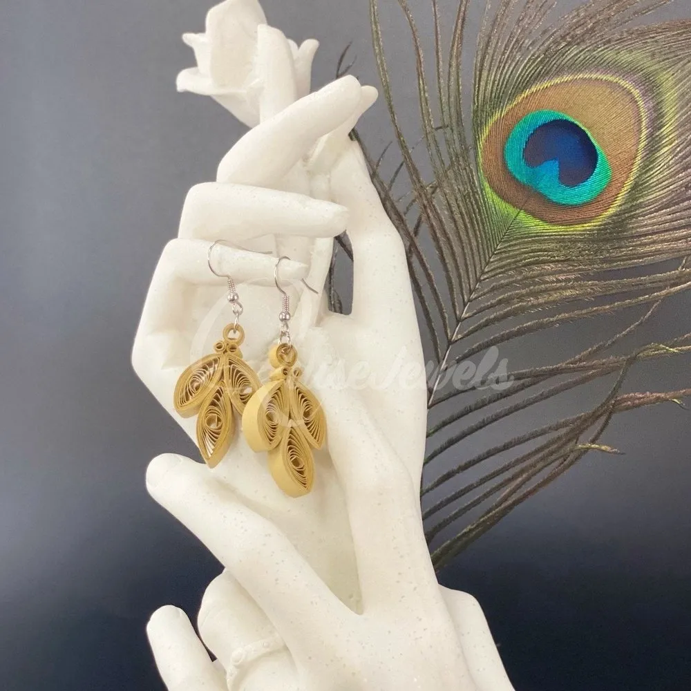 Three leaf Paper Quilling Earrings
